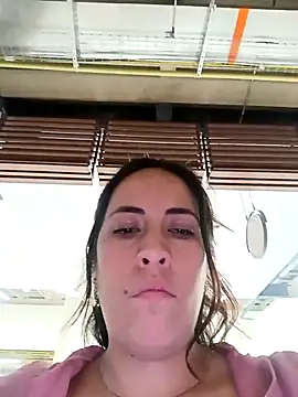 Lena-32 live sex cam