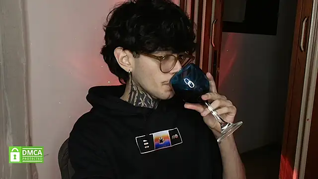 Bastiel_'s cam snapshot