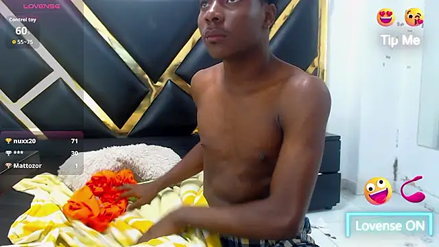 NoahJhonson69 live sex cam