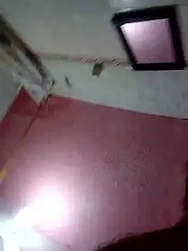 lesoley's cam snapshot