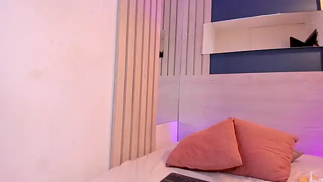 miel_gomez's cam snapshot