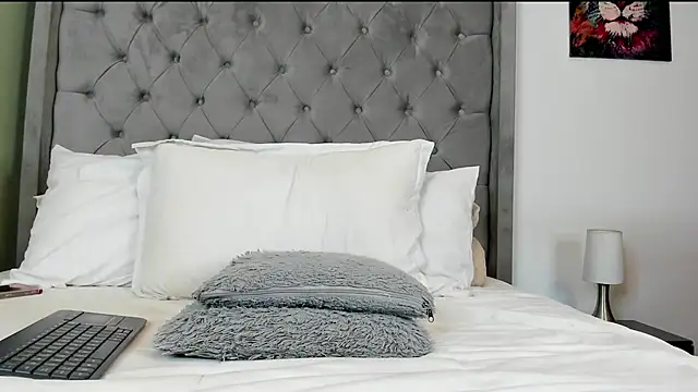 ariannaThompsons live sex cam