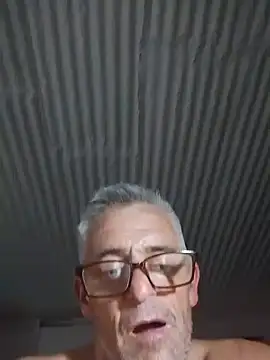 NICJOHNS live sex cam