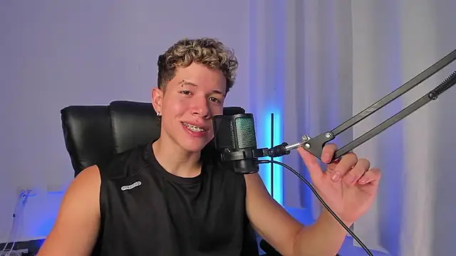 nathan_blake live sex cam