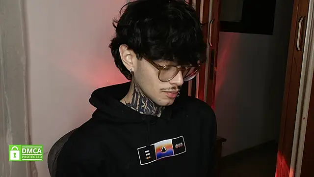 Bastiel_'s cam snapshot