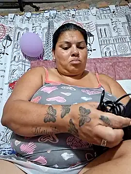 chubby_sexy_big_tits live sex cam