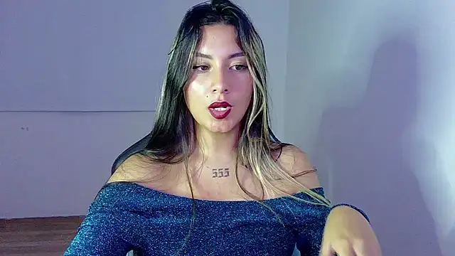 Lia_14_ live sex cam