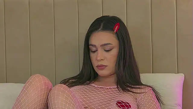 reyabaines's cam snapshot