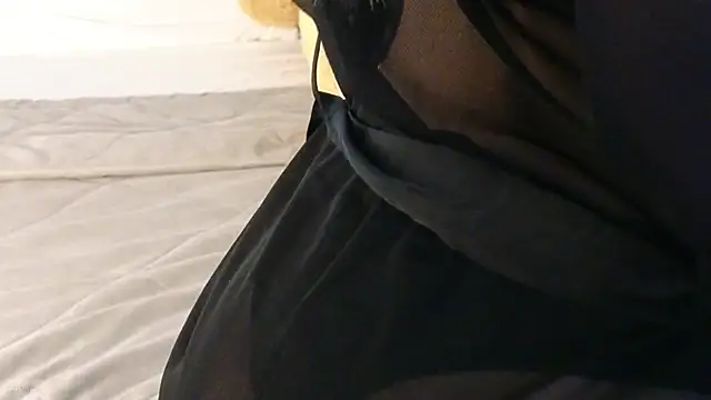 adele_armass's cam snapshot