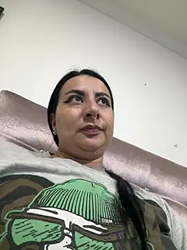 Abril_Luv live sex cam