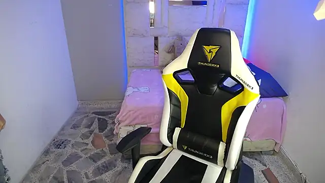 Little_bubu live sex cam