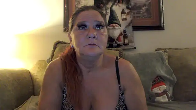 LexxiLeeds live sex cam