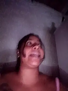 Giselabrunette25's cam snapshot