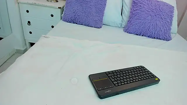 xXxSamantha__'s cam snapshot