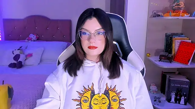 OphelianaRose33's cam snapshot