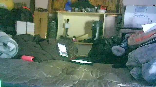 ON3YOULLN3VER_FIR3's cam snapshot