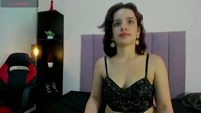 Annyrosee's cam snapshot