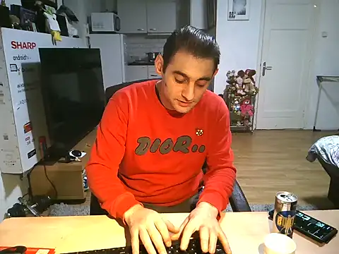 mihaimichael's cam snapshot