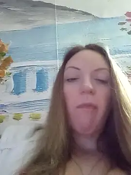 KattyLuuu's cam snapshot