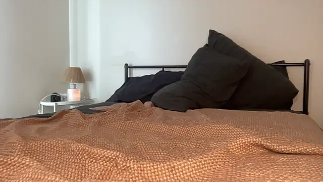 ava_bbyxo's cam snapshot