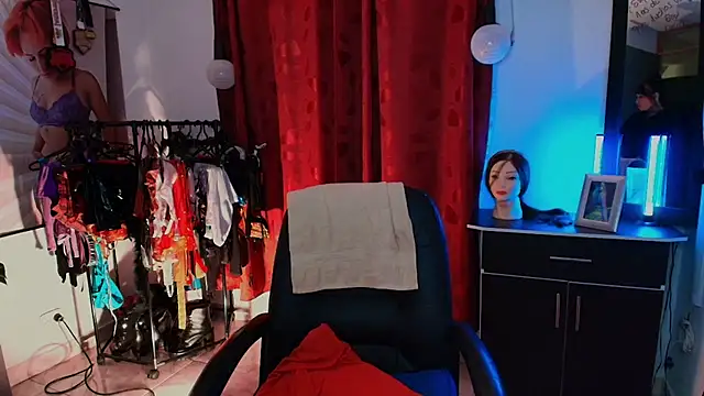 TinnaDawsom's cam snapshot