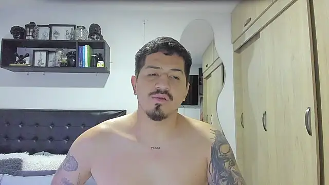 Aaaronwill1568's cam snapshot