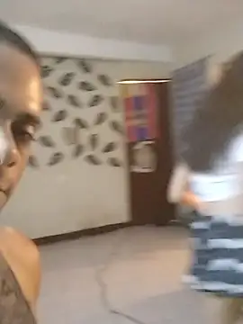 Chiquitoperopeligroso4's cam snapshot