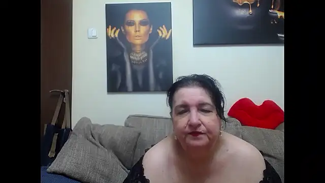 maturekorine live sex cam