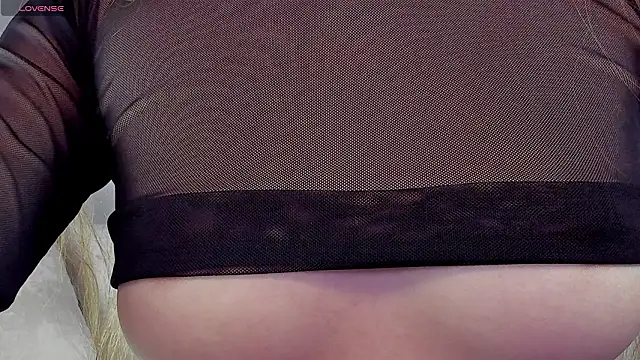 _mira_cle_'s cam snapshot