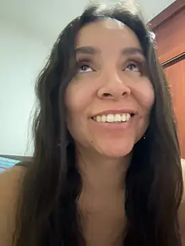 emely_sexx20 live sex cam