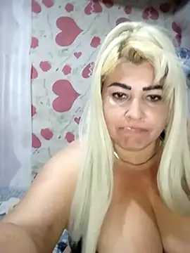 BonniAdams live sex cam