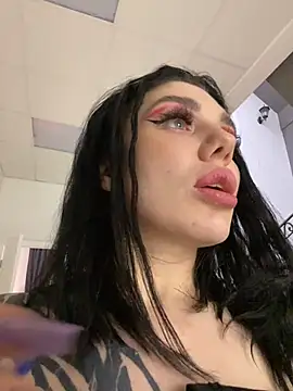 MaeveMoon live sex cam