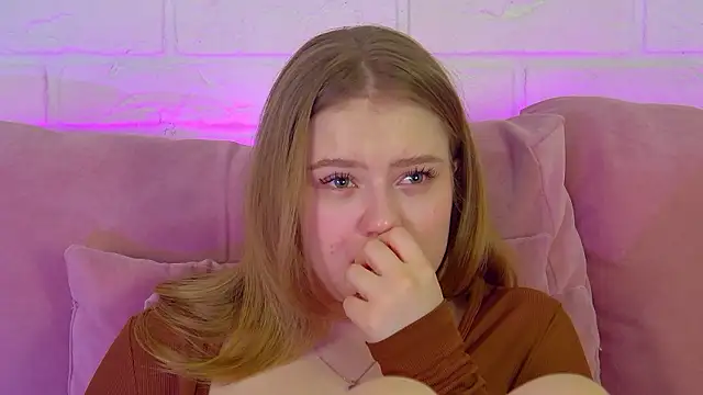 SelinSwarovski live sex cam