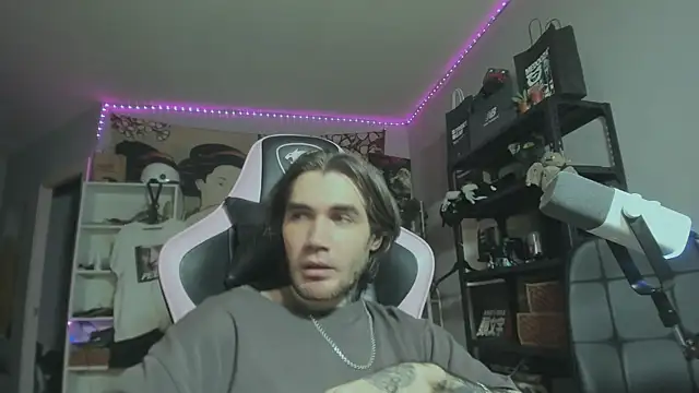 Go_V_Cs's cam snapshot