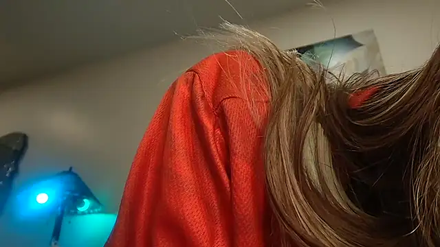 lavender_spits's cam snapshot