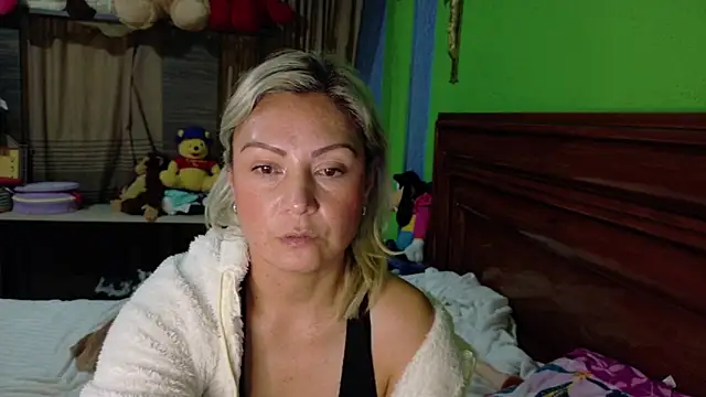 _Charlize_theron_'s cam snapshot