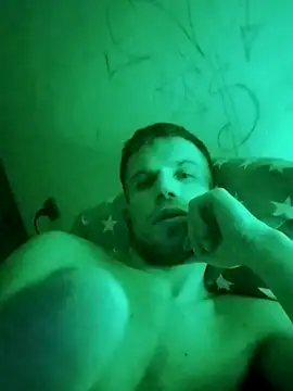 Bosik23 live sex cam