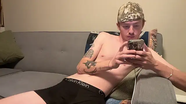 younghungginger live sex cam