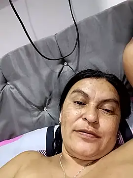 Horny-Mommy-Dirty live sex cam