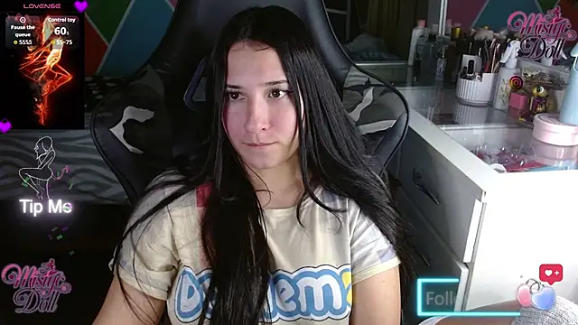 Mysticdooll69's cam snapshot