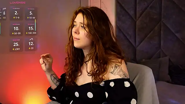 SophiePure live sex cam