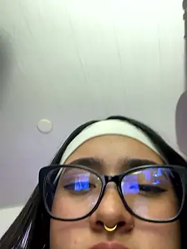 Diosa_lunar1's cam snapshot