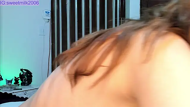 sweetmilk2006's cam snapshot