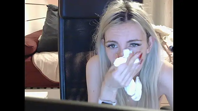 BarbieBlondieGirl live sex cam