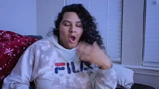 Angeliccreamyrican's cam snapshot