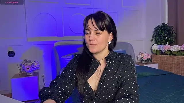 _SilkyShadow_'s cam snapshot