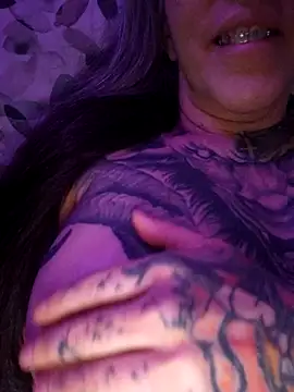 vamporasuccubus19777's cam snapshot