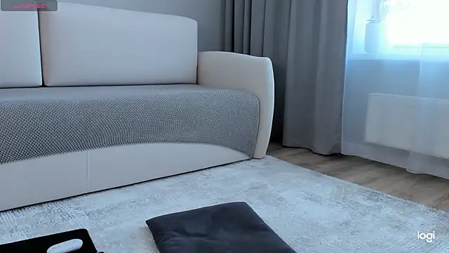 AmelinaLove's cam snapshot