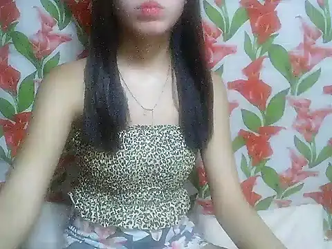 SweetPussie18x live sex cam