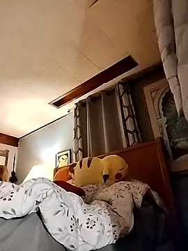 eatmeplease44's cam snapshot